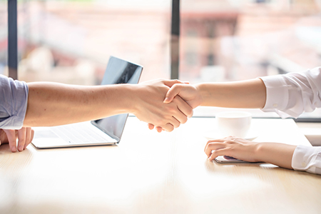 紅酒葡萄酒怎樣靠微信分銷(xiāo)系統(tǒng)玩轉(zhuǎn)微商獲利？